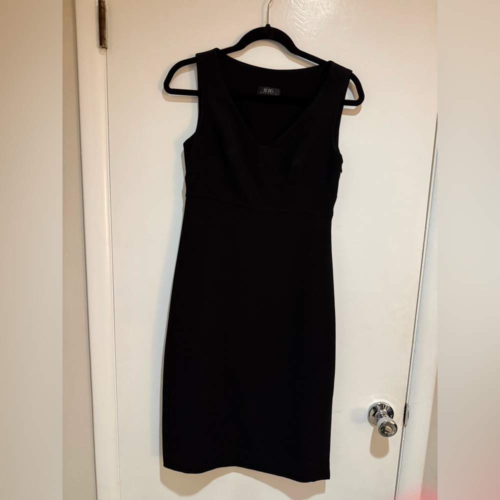BCBG Black Sleeveless V-Neck Sheath Dress Size 4